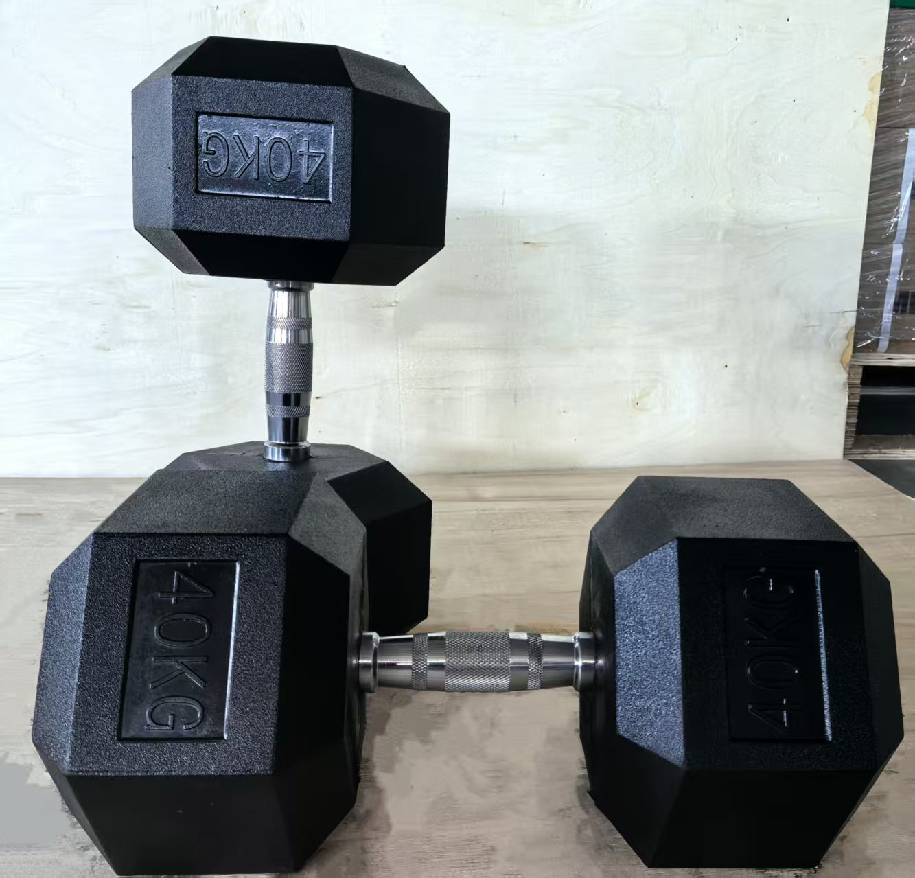 Gumirana heksagonalna utež / Hex ročka 40 kg