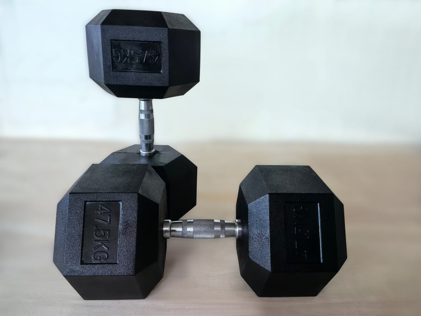 Gumirana heksagonalna utež / Hex ročka 47,5 kg